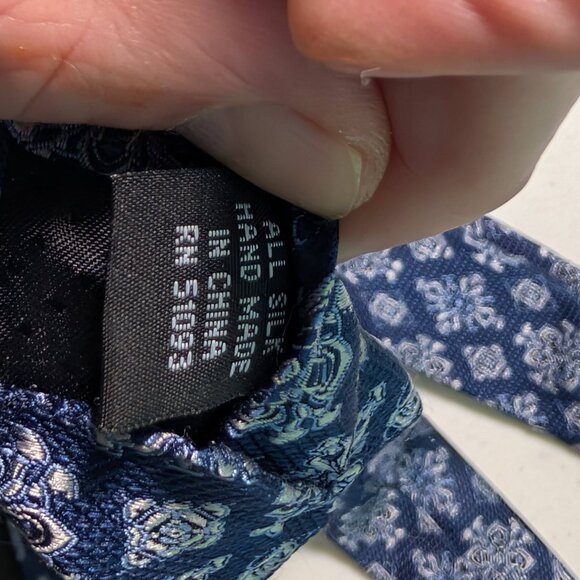 Ferucci Blue geo Print 100% Silk Handmade Necktie - Picture 3 of 9